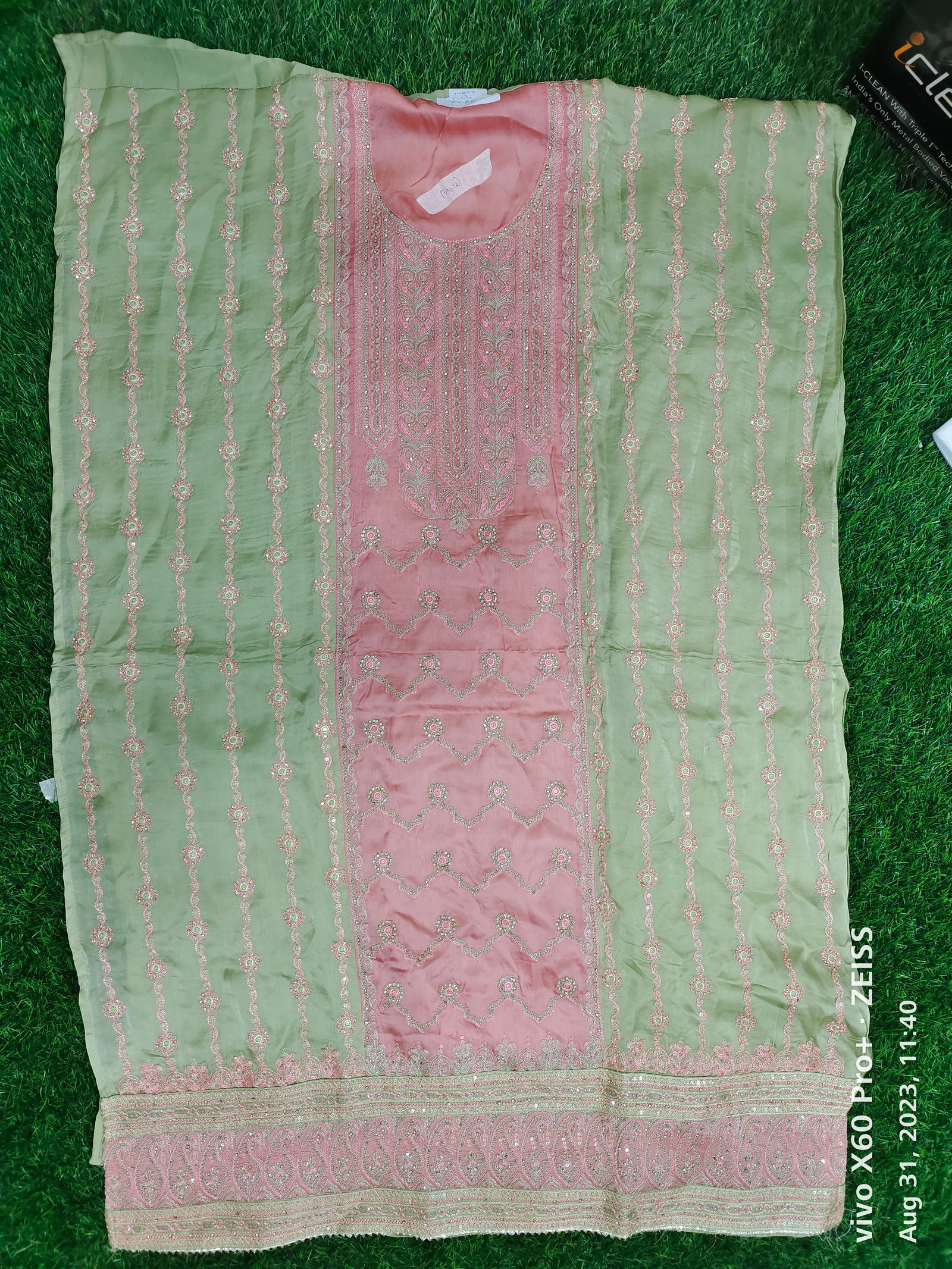 Sequince Neck Design
