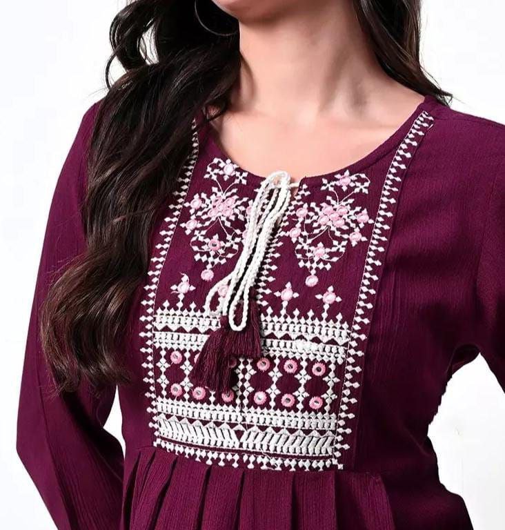 neck top