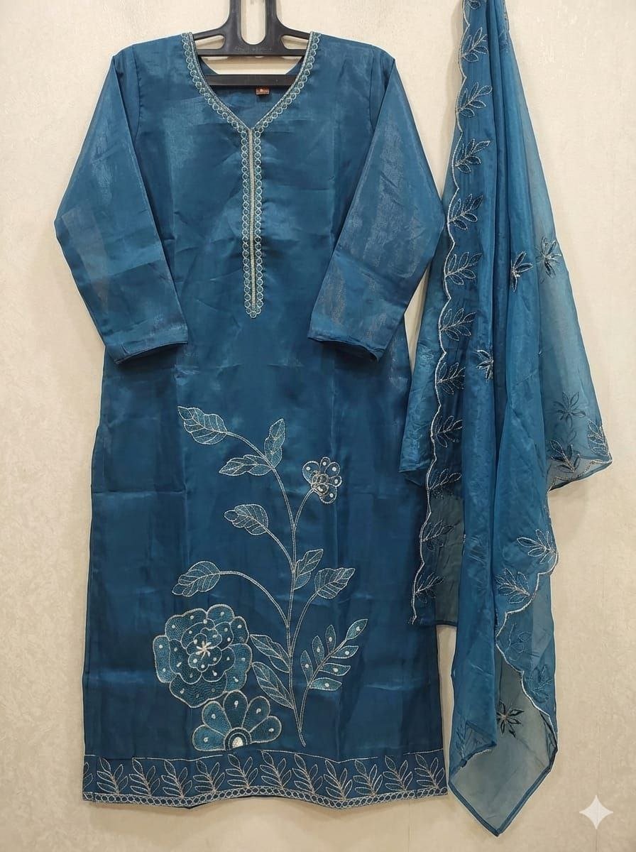 kurti neck panel
