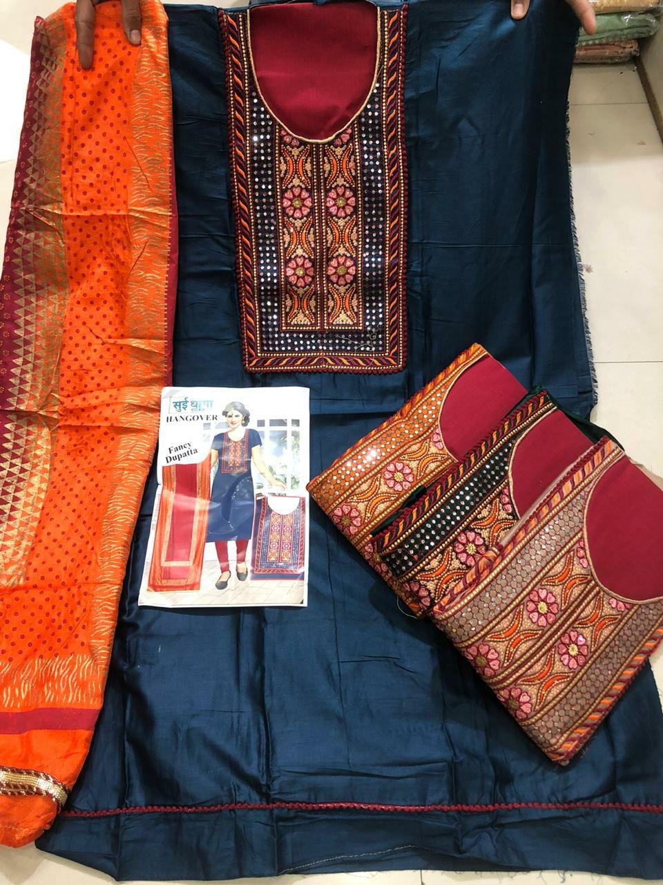 neck  top dupatta