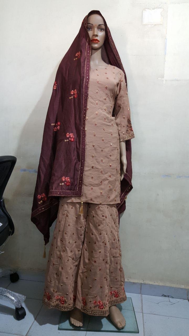 neck top dupatta design