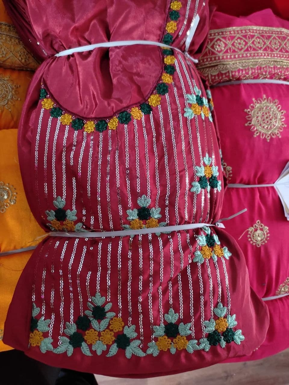 Sequince Neck kurti