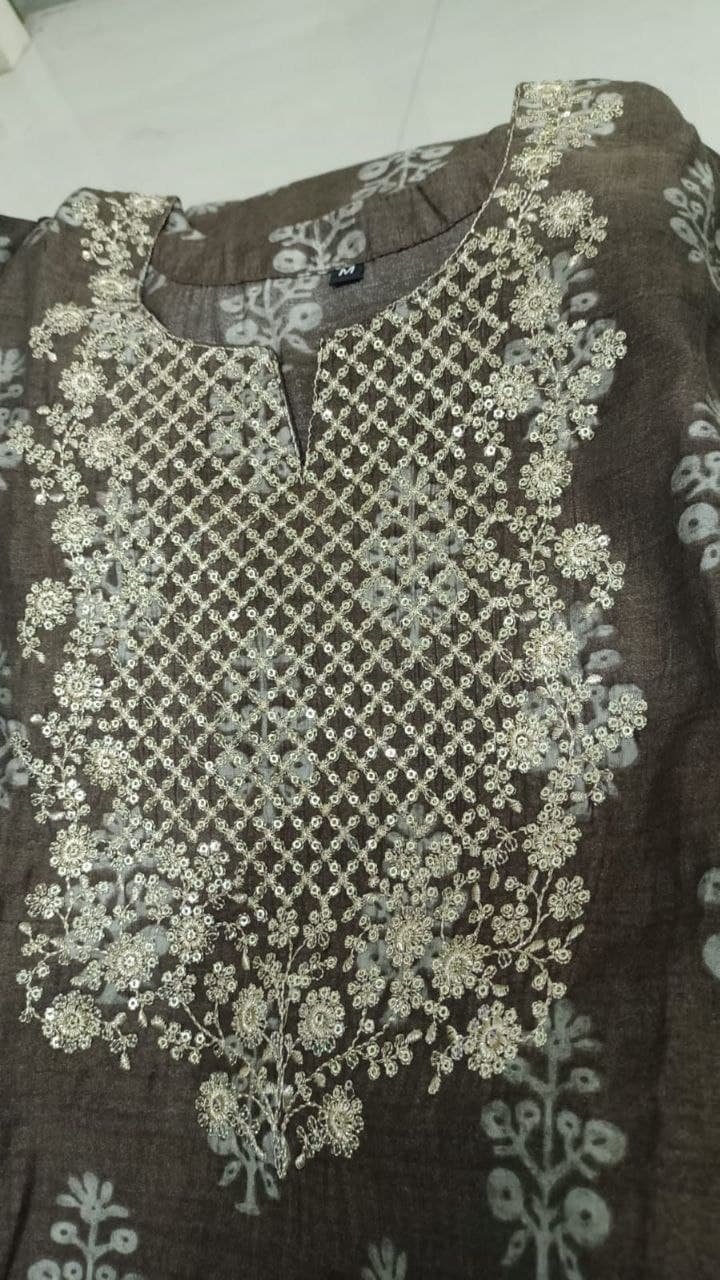 Sequince Neck
