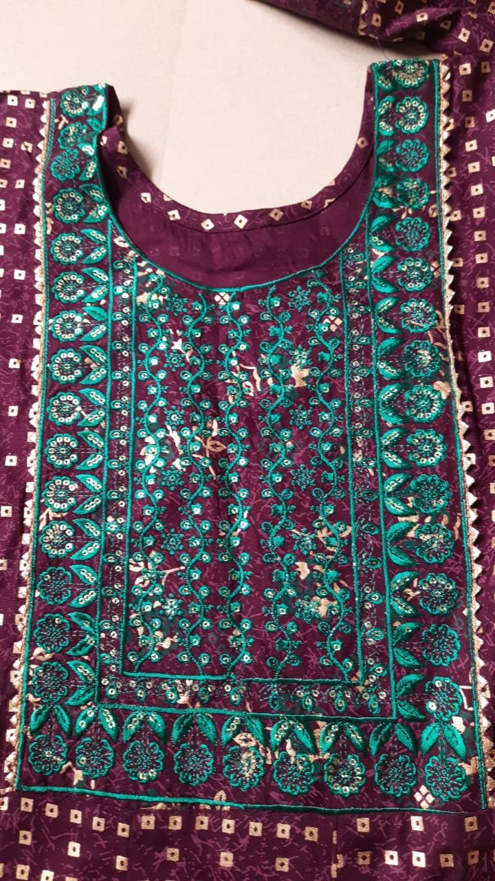 Sequince Neck