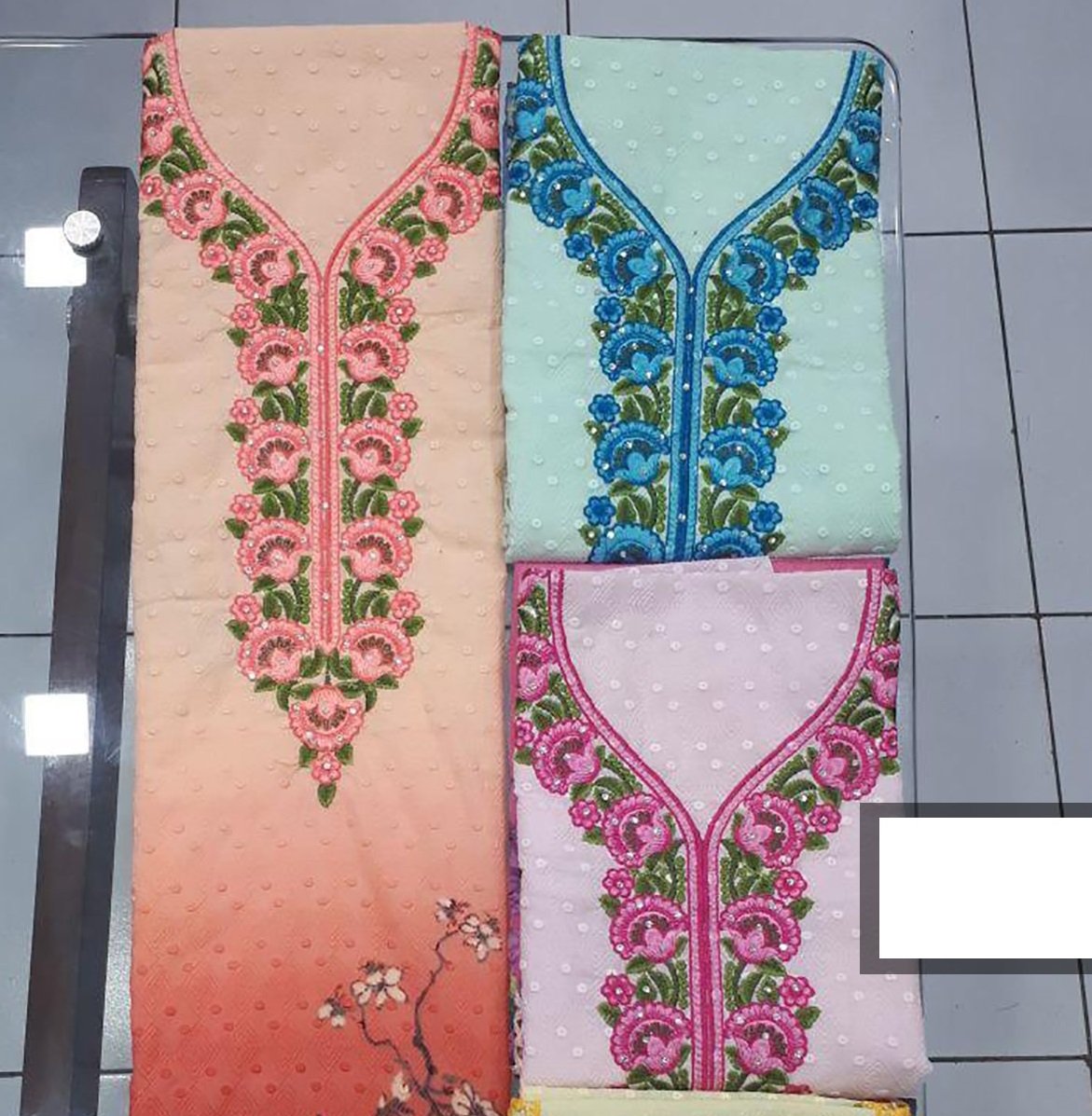 Neck Top