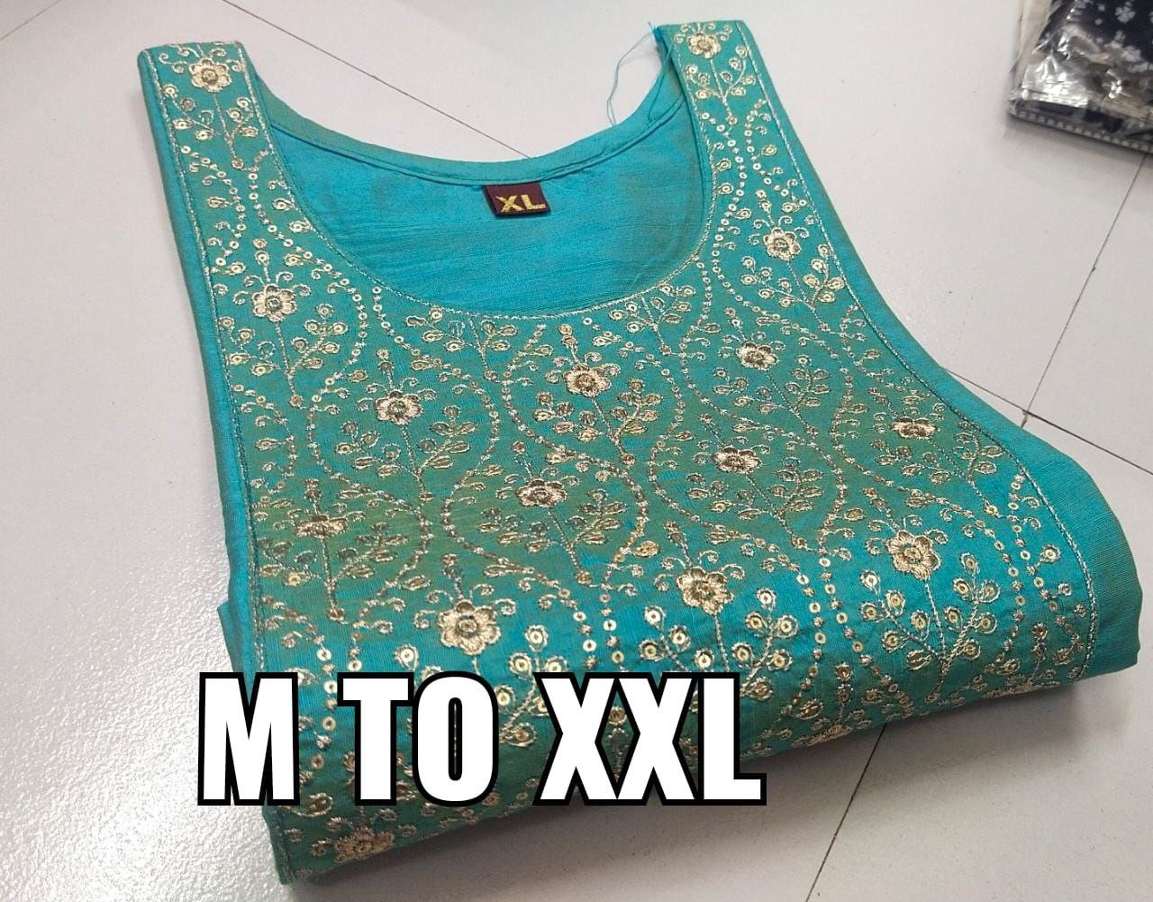 Sequince Neck